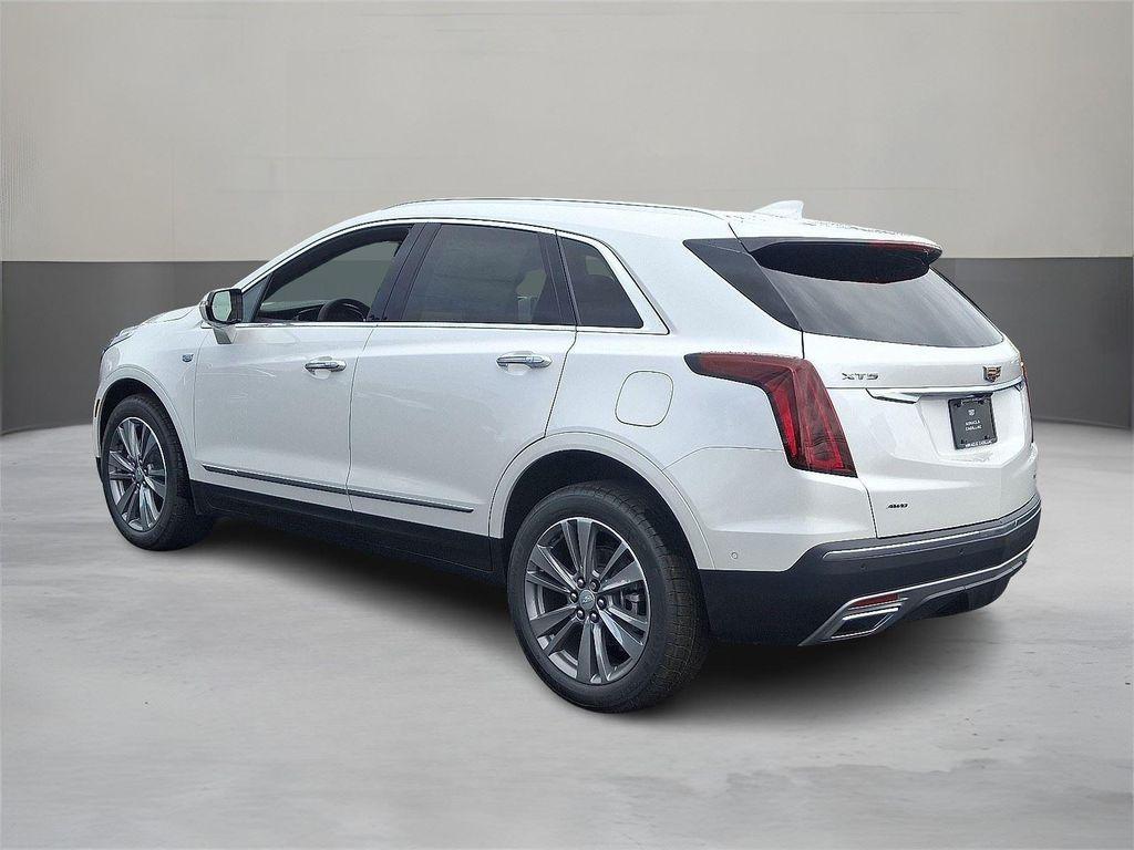 new 2025 Cadillac XT5 car, priced at $59,860