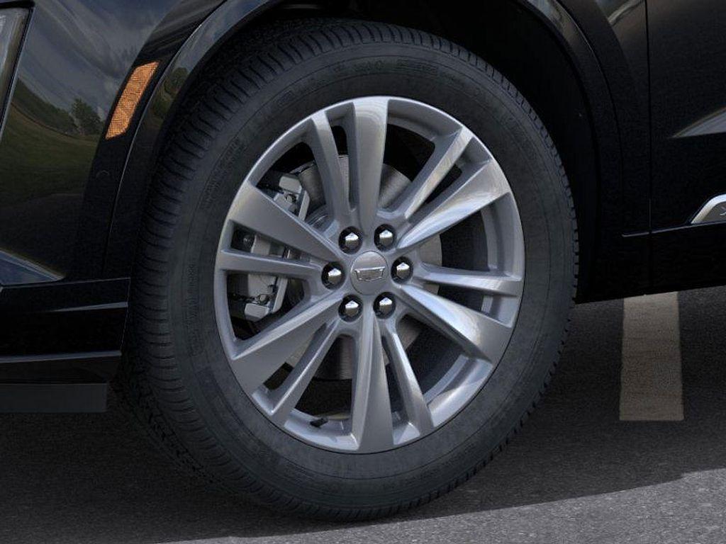 new 2025 Cadillac XT6 car, priced at $54,214