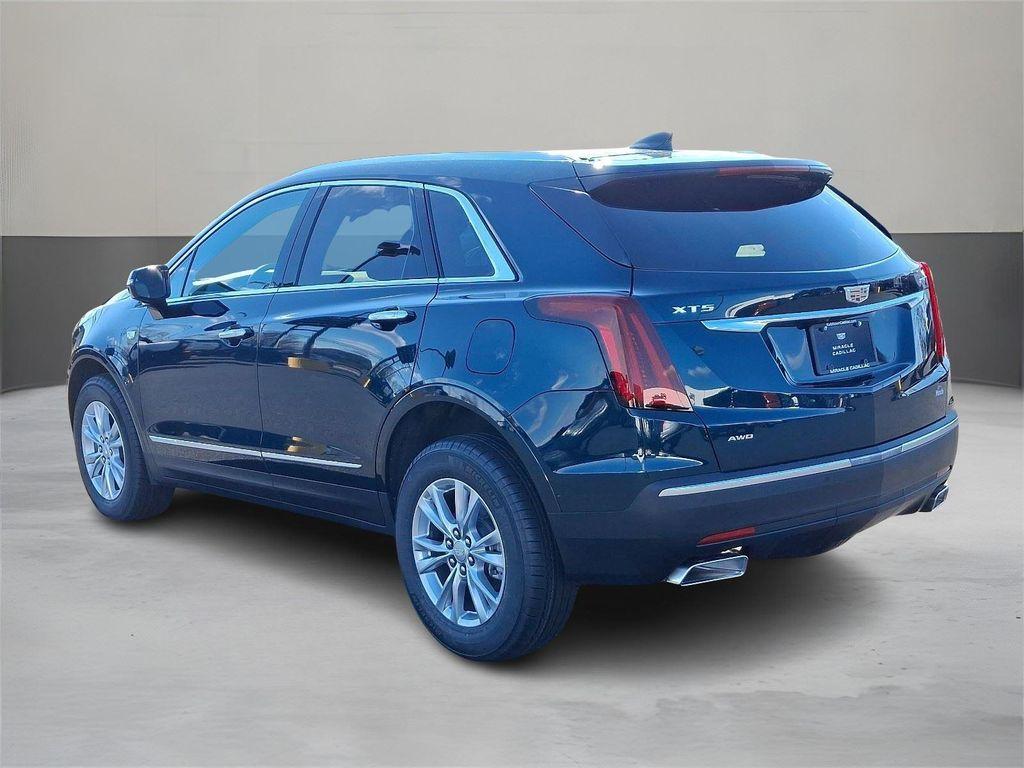 new 2025 Cadillac XT5 car, priced at $47,725