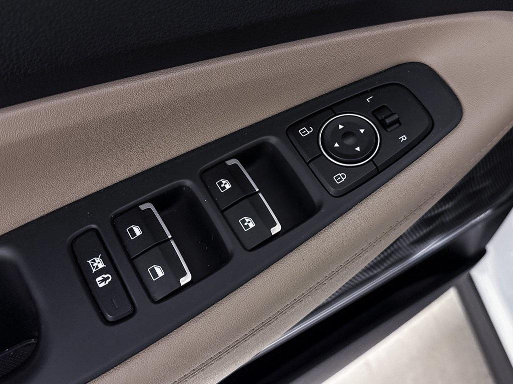 used 2020 Hyundai Santa Fe car, priced at $17,500