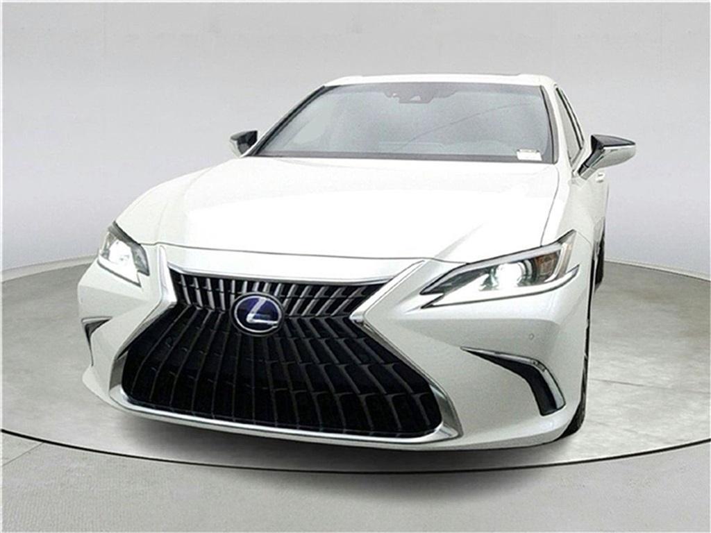 used 2022 Lexus ES 300h car, priced at $31,700