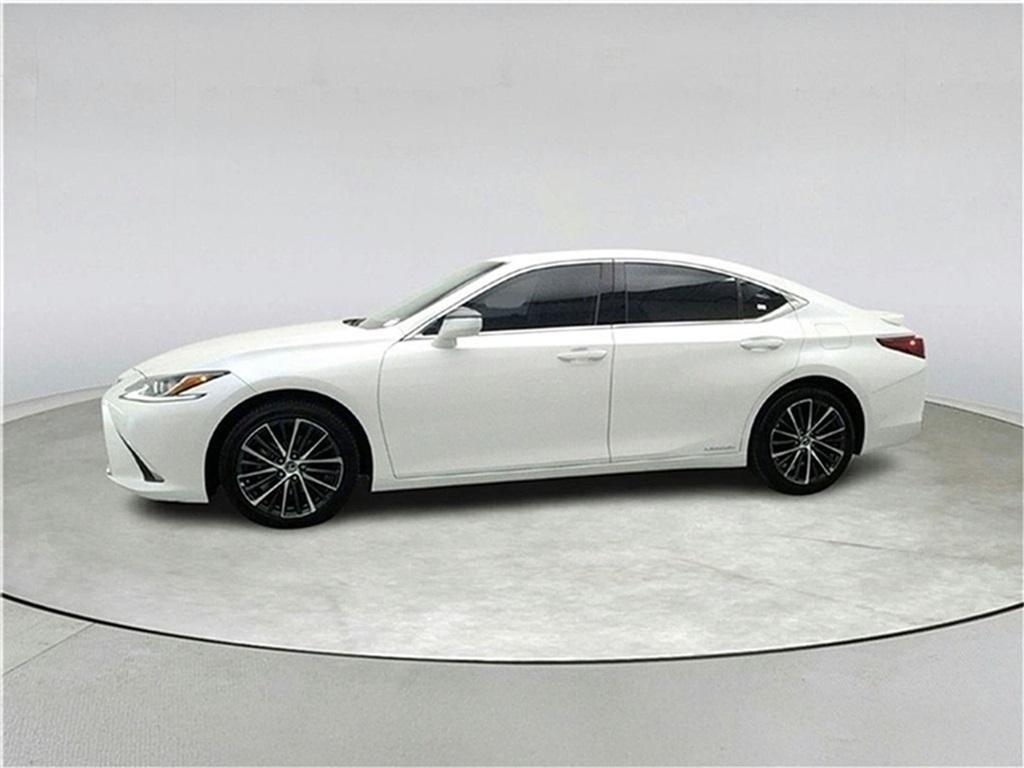 used 2022 Lexus ES 300h car, priced at $31,700