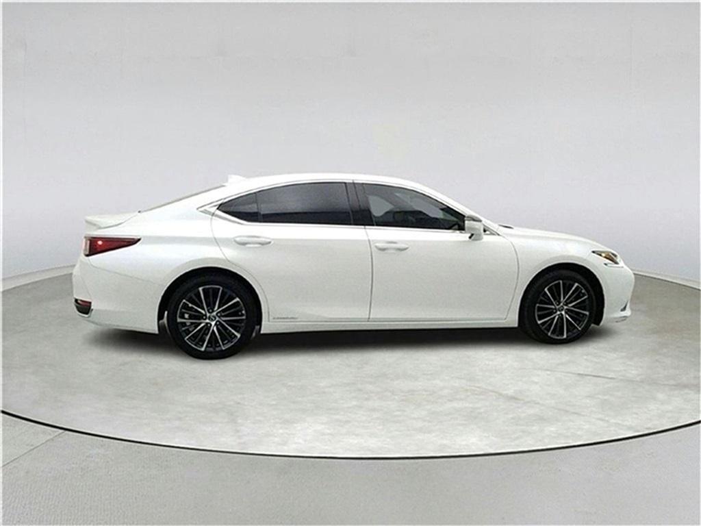 used 2022 Lexus ES 300h car, priced at $31,700