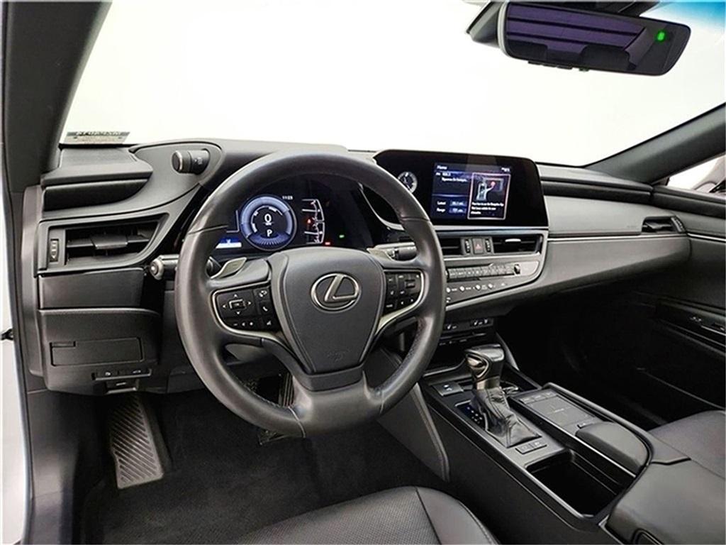 used 2022 Lexus ES 300h car, priced at $31,700