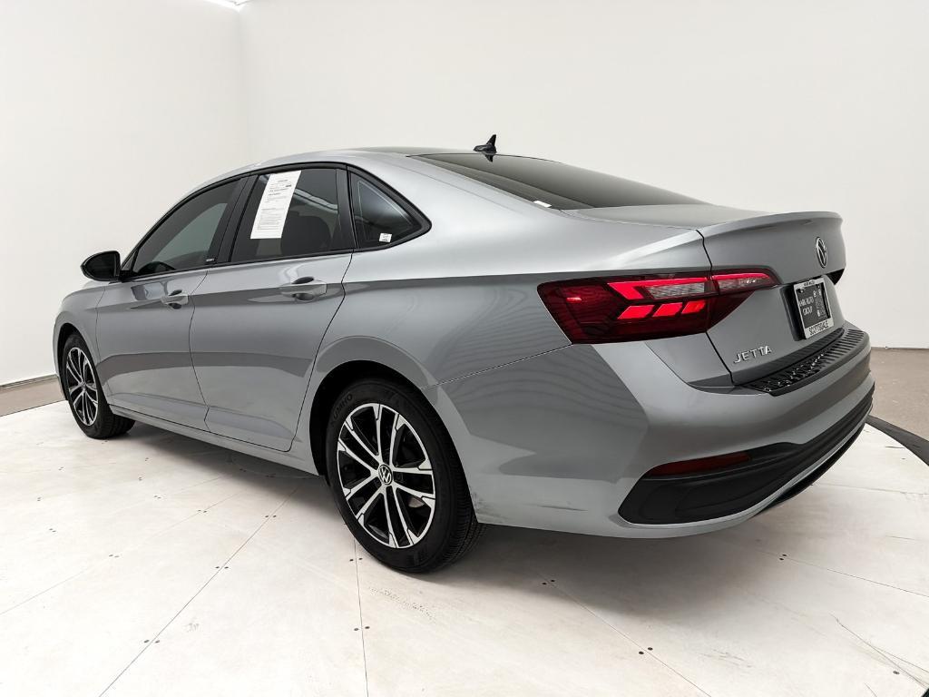 used 2024 Volkswagen Jetta car, priced at $20,997
