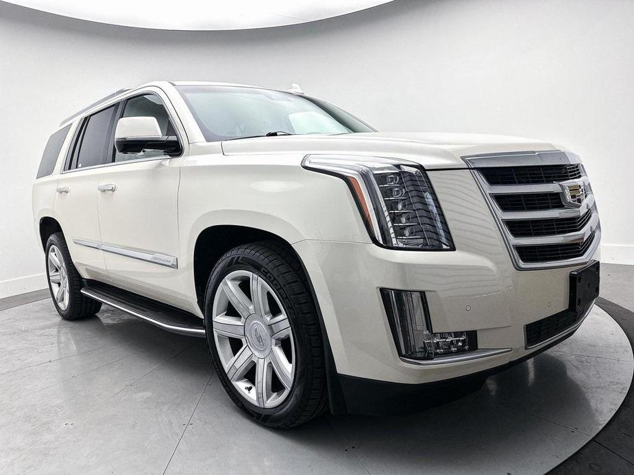 used 2015 Cadillac Escalade car, priced at $24,800