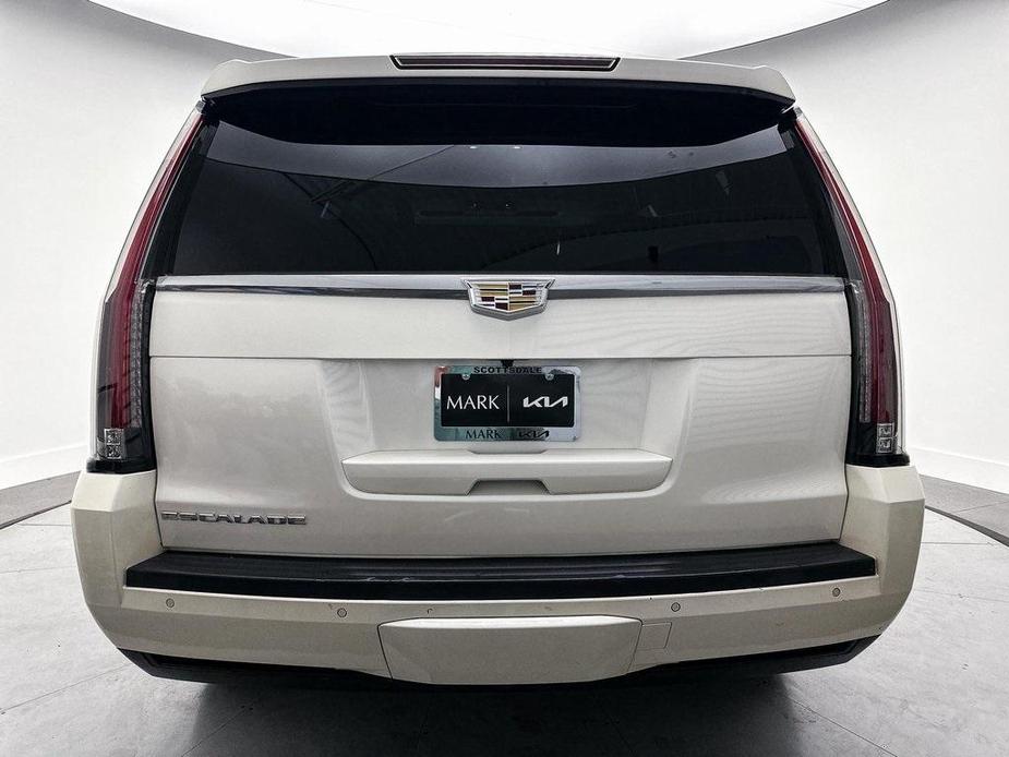 used 2015 Cadillac Escalade car, priced at $24,800