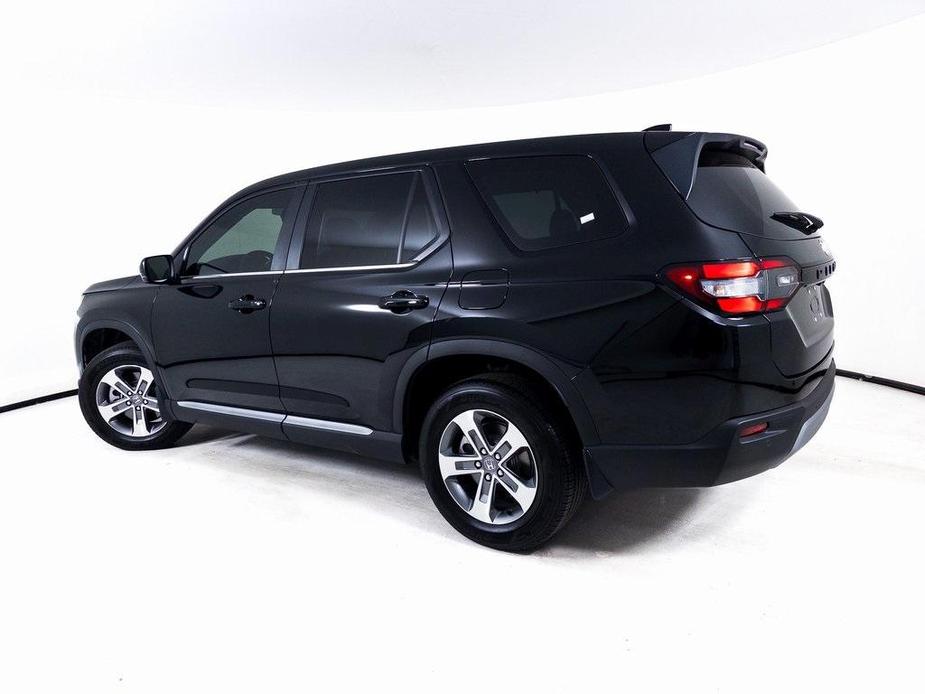 used 2023 Honda Pilot car, priced at $39,980