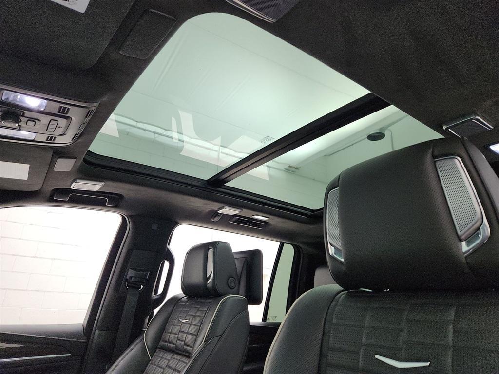 used 2023 Cadillac Escalade ESV car, priced at $75,950