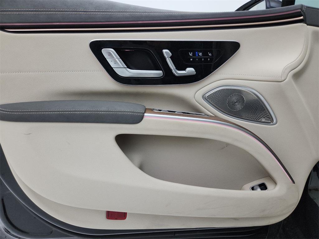 used 2022 Mercedes-Benz EQS 580 car, priced at $54,997