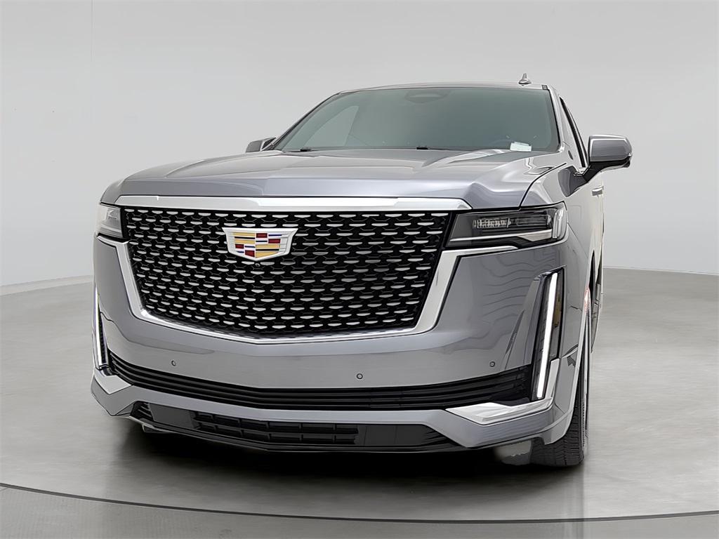 used 2022 Cadillac Escalade ESV car, priced at $69,997