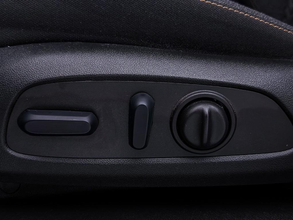 used 2022 Chevrolet Equinox car, priced at $18,997