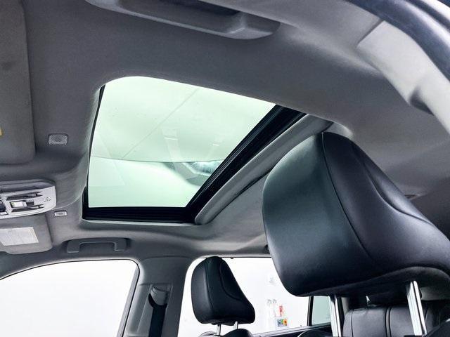 used 2023 Toyota Highlander car, priced at $28,990