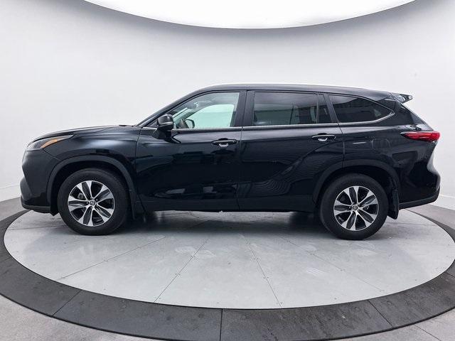 used 2023 Toyota Highlander car, priced at $28,990