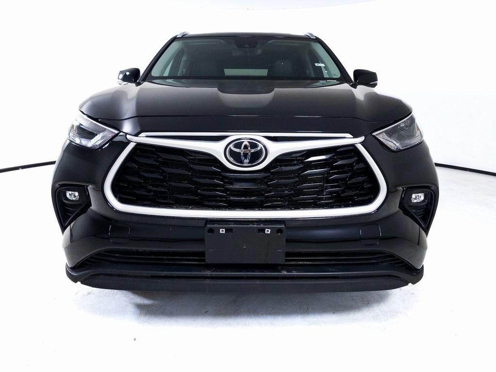 used 2024 Toyota Highlander car, priced at $43,362