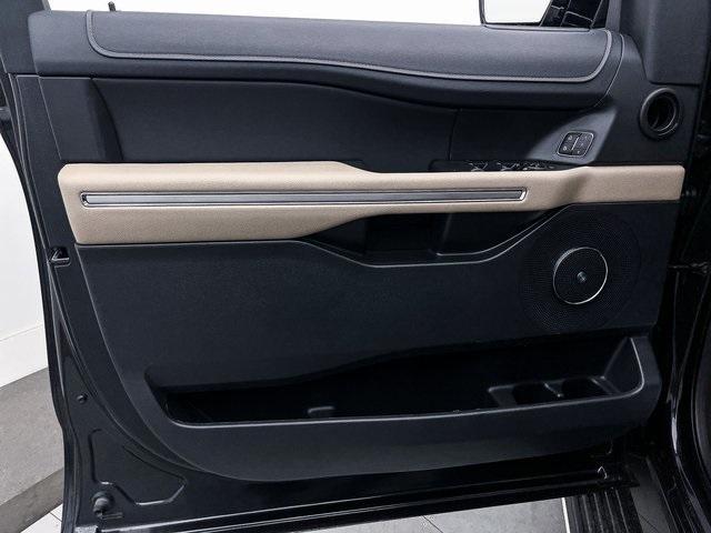 used 2024 Ford Expedition car, priced at $52,990