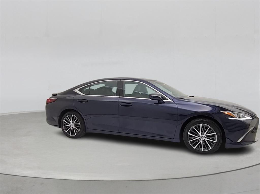 used 2024 Lexus ES 300h car, priced at $43,734