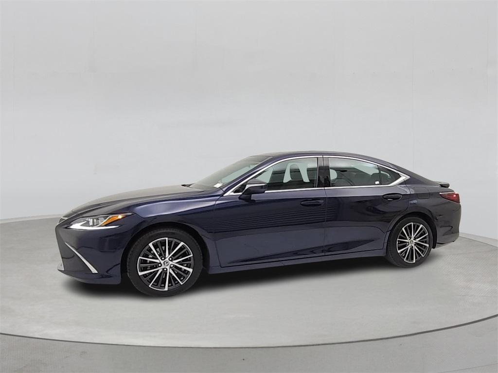 used 2024 Lexus ES 300h car, priced at $43,734
