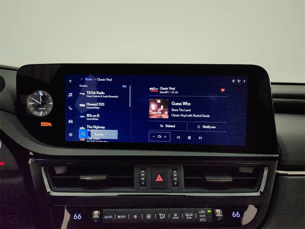 used 2024 Lexus ES 300h car, priced at $43,734