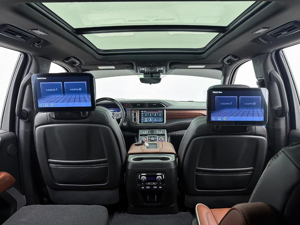 used 2023 GMC Yukon car, priced at $72,995