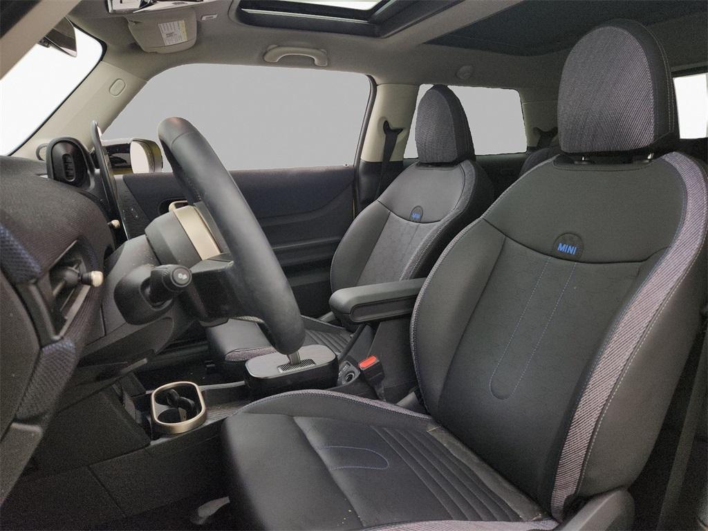 used 2025 MINI Hardtop car, priced at $29,995