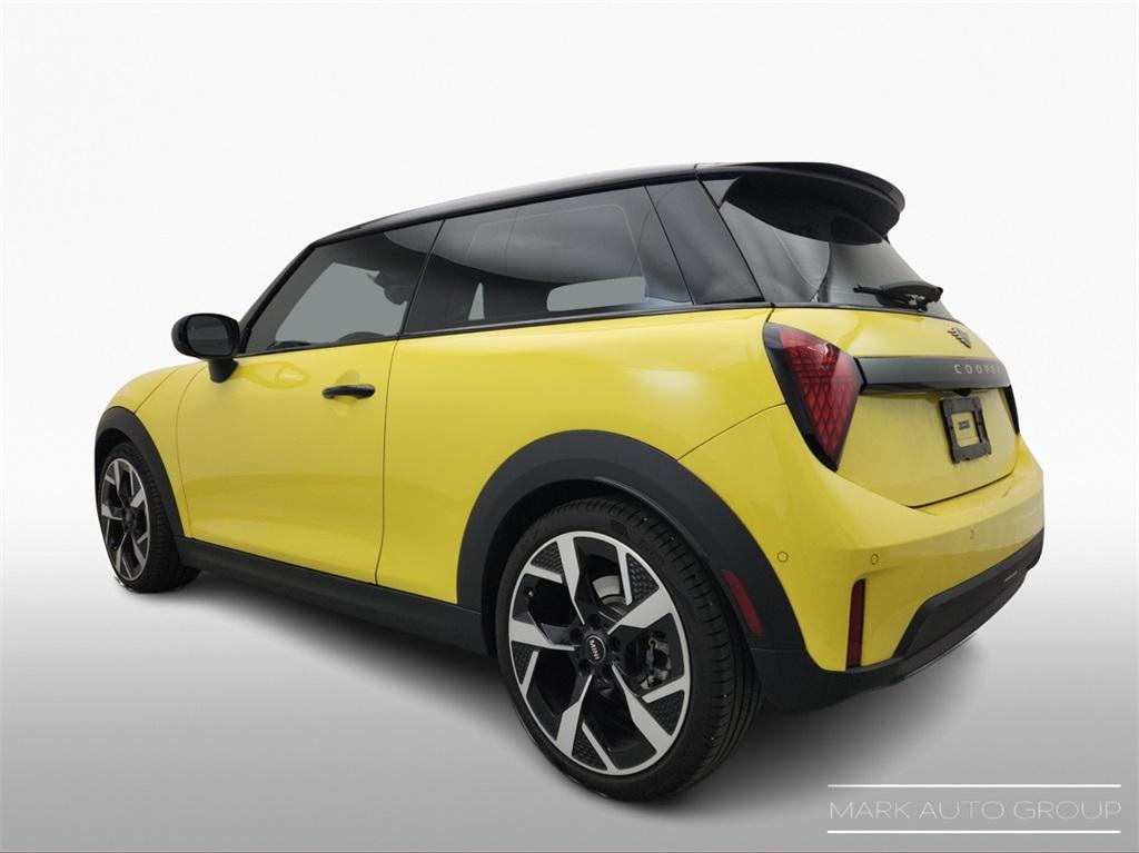 used 2025 MINI Hardtop car, priced at $29,995