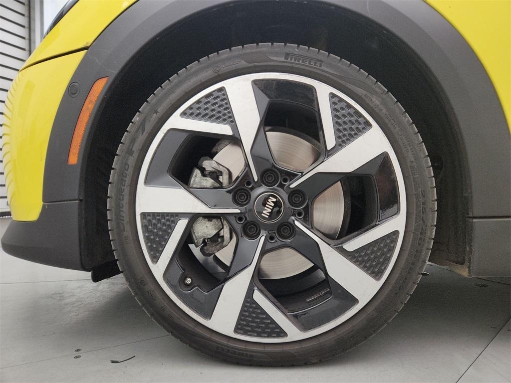 used 2025 MINI Hardtop car, priced at $29,995