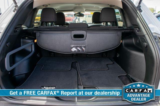used 2018 Jeep Cherokee car, priced at $15,995