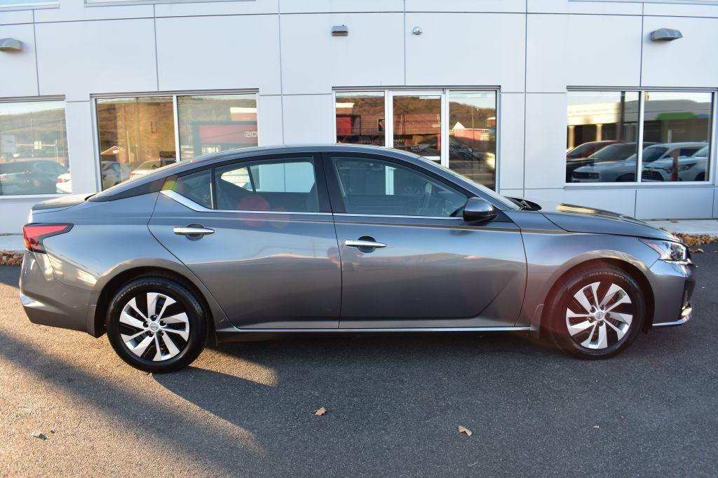 used 2023 Nissan Altima car, priced at $21,349