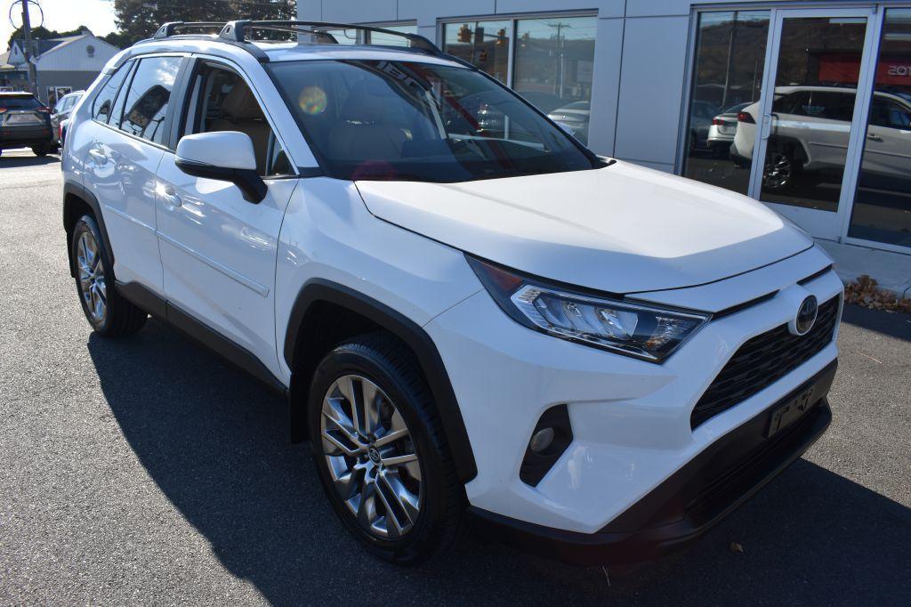 used 2020 Toyota RAV4 car, priced at $25,995