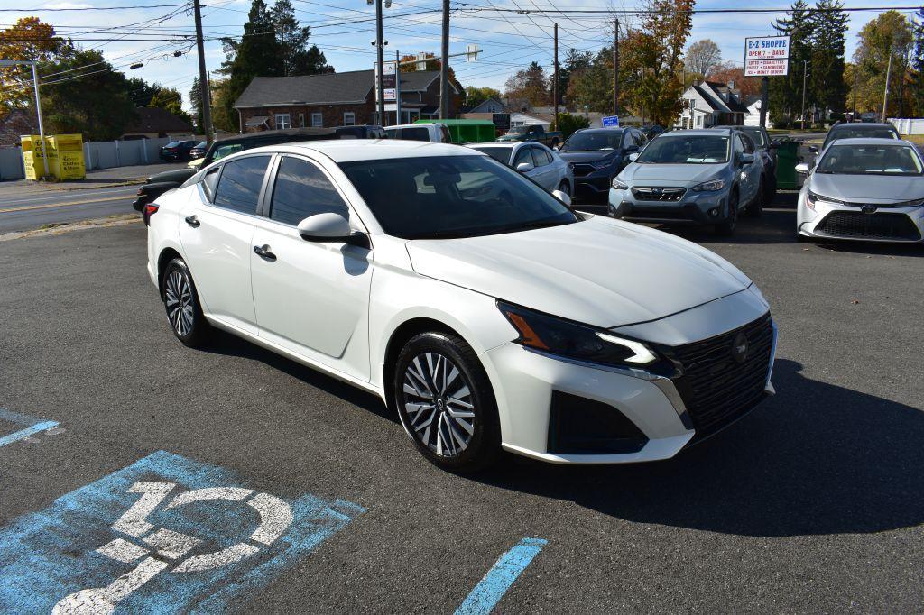 used 2023 Nissan Altima car, priced at $22,199