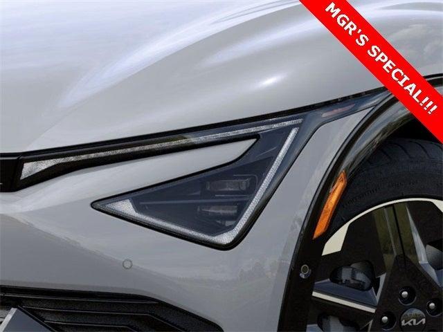 new 2025 Kia EV6 car, priced at $52,340