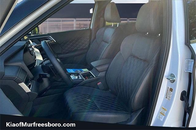 used 2024 Mitsubishi Outlander car, priced at $28,706