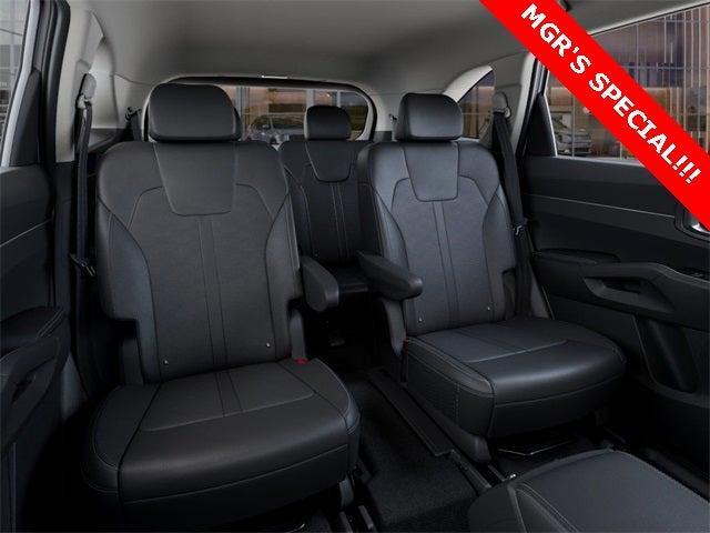 new 2025 Kia Sorento car, priced at $40,225