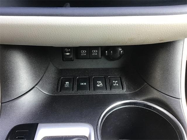 used 2017 Toyota Highlander car, priced at $23,865