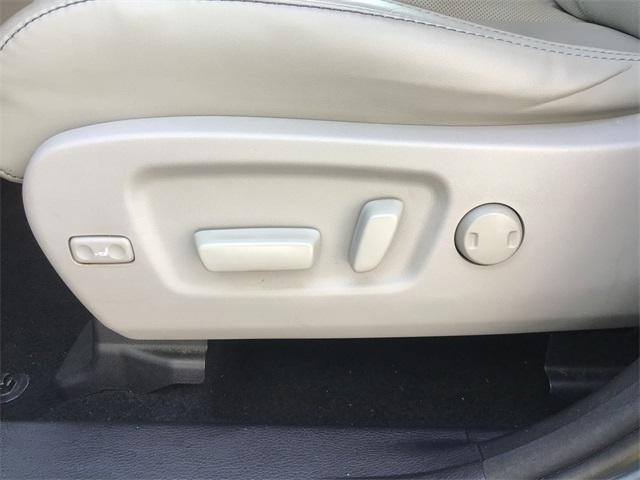 used 2017 Toyota Highlander car, priced at $23,865