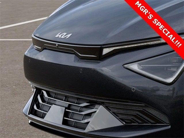 new 2025 Kia EV6 car, priced at $50,040