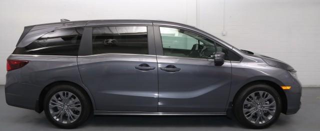 new 2025 Honda Odyssey car, priced at $48,005