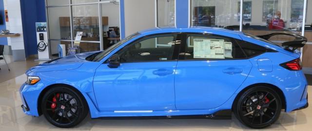 new 2025 Honda Civic Type R car