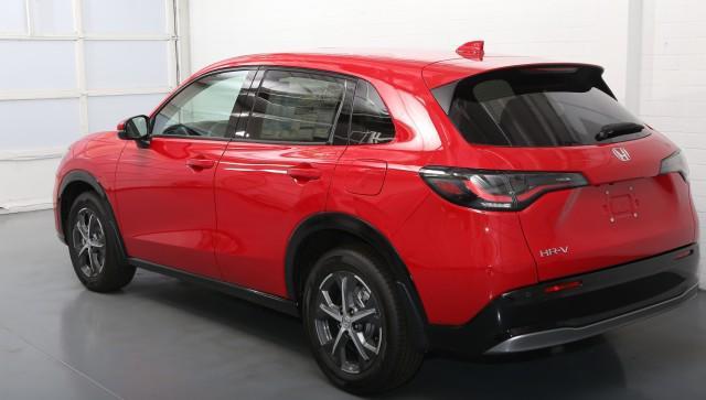 new 2025 Honda HR-V car, priced at $30,550