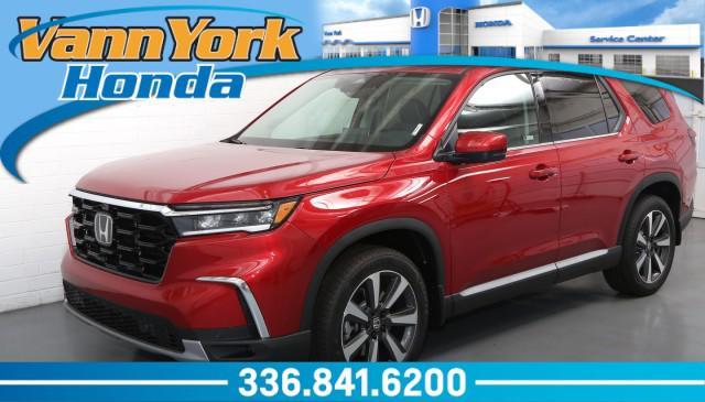 new 2025 Honda Pilot car, priced at $52,985