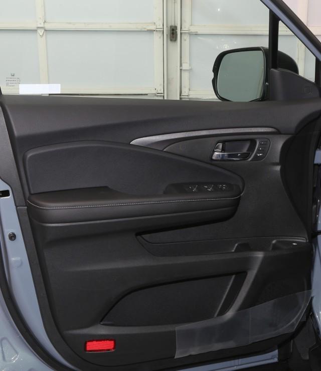 new 2025 Honda Ridgeline car, priced at $42,385