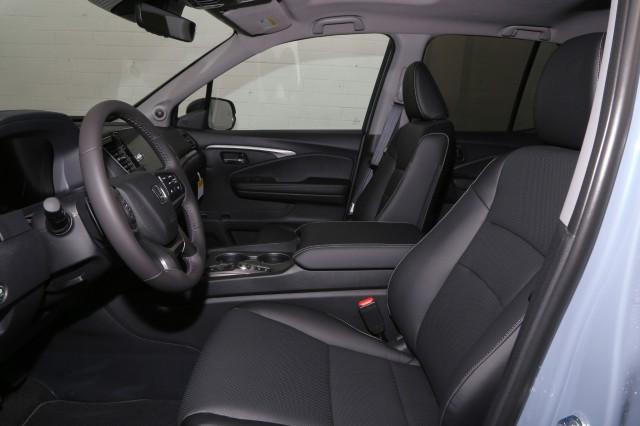 new 2025 Honda Ridgeline car, priced at $42,385