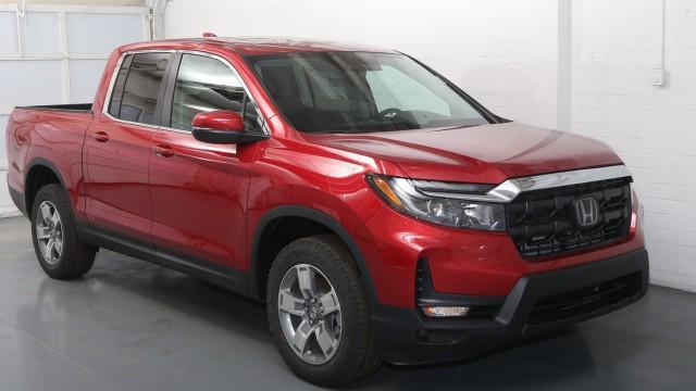 new 2025 Honda Ridgeline car, priced at $42,635