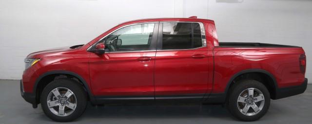 new 2025 Honda Ridgeline car, priced at $42,635