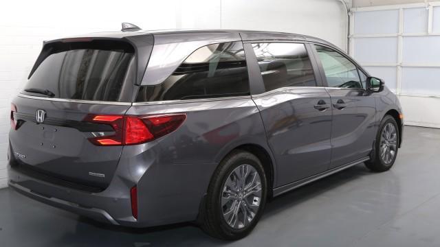 new 2025 Honda Odyssey car, priced at $48,005