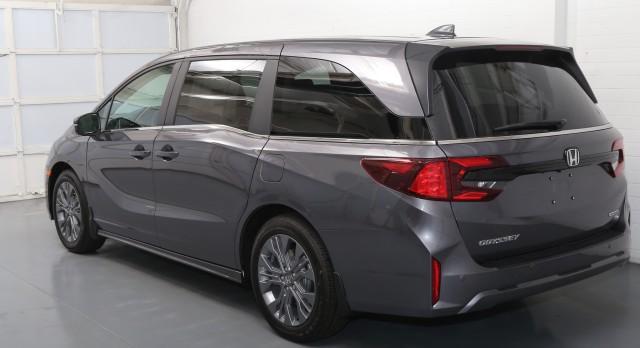 new 2025 Honda Odyssey car, priced at $48,005