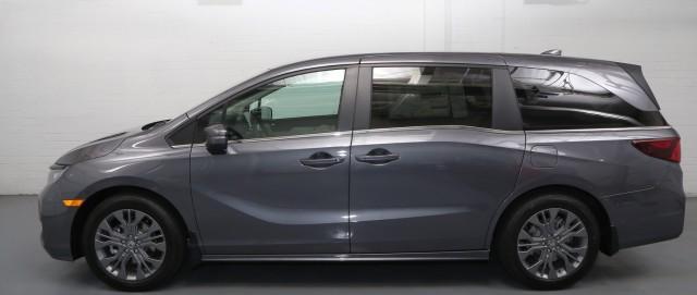 new 2025 Honda Odyssey car, priced at $48,005