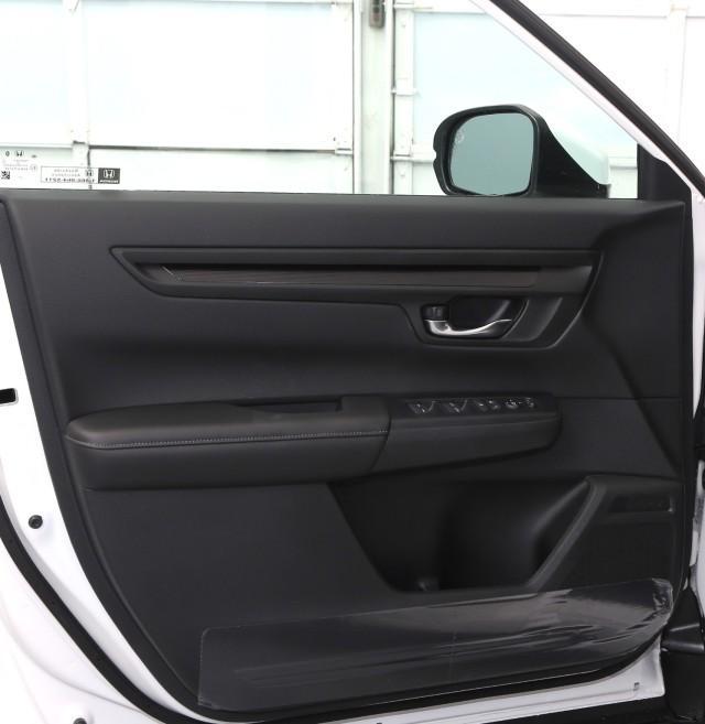 new 2025 Honda CR-V car, priced at $32,900