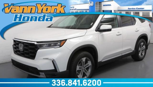 new 2025 Honda Pilot car, priced at $42,945